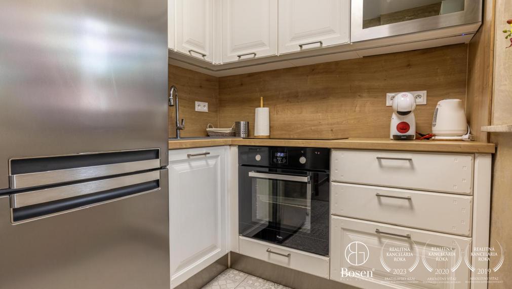 BOSEN | Nadštandardný rodinný dom s viacerými možnosťami využitia