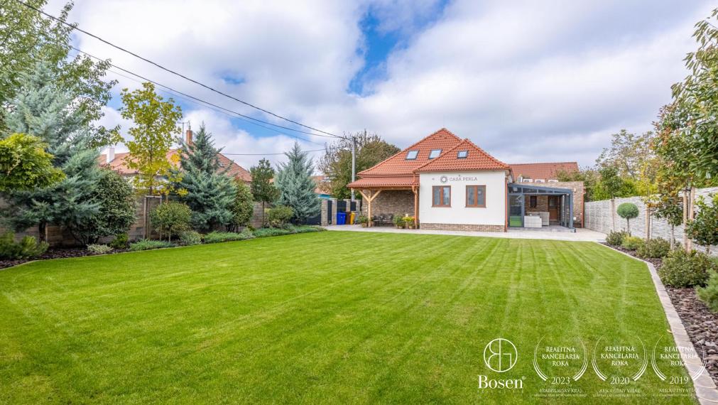 BOSEN | Nadštandardný rodinný dom s viacerými možnosťami využitia