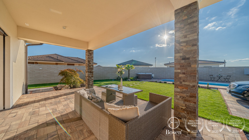 REZERVOVANÉ BOSEN | Nadštandardný RD s vlastným wellnes v lokalite Senec