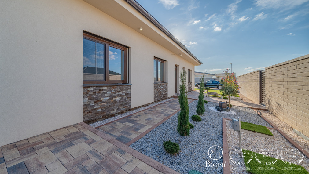 REZERVOVANÉ BOSEN | Nadštandardný RD s vlastným wellnes v lokalite Senec