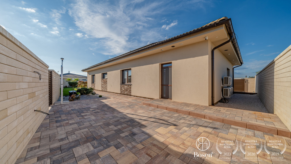 REZERVOVANÉ BOSEN | Nadštandardný RD s vlastným wellnes v lokalite Senec