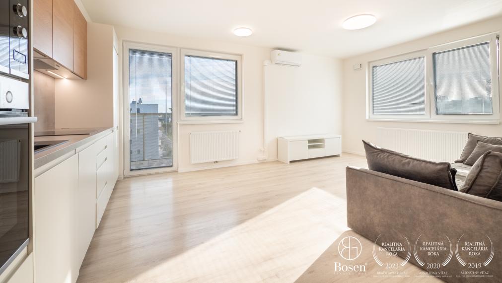 BOSEN I Prenájom svetlého čiastočne zariadeného 3i bytu, Ovocné sady, Ružinov, 70 m2