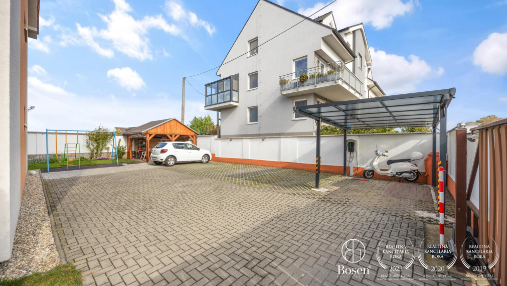 PREDANÉ - BOSEN | Slnečný 3 izbový byt 90 m2 s 2x parkovaním, Chorvátsky Grob