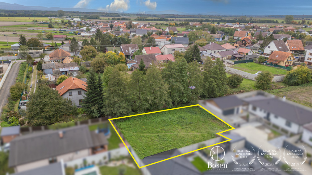 REZERVOVANÉ: Pozemok určený na výstavbu RD, Lipová ul. Láb