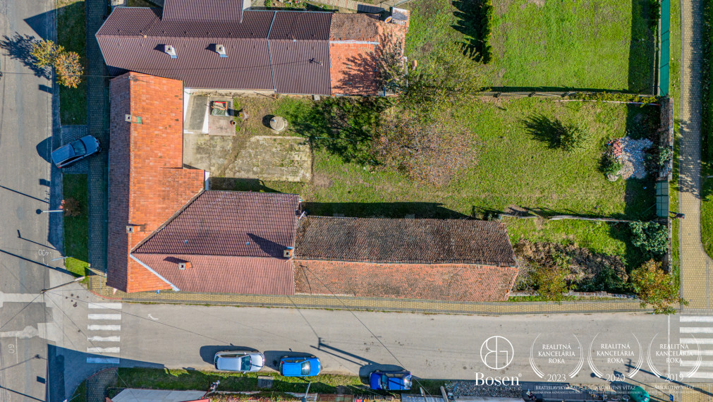 LOYALTERS | Na predaj rodinný dom v pôvodnom stave, Borský Svätý Jur, 848 m2