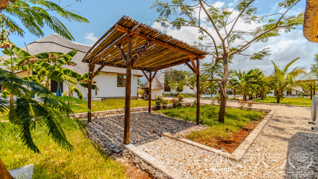 BOSEN I Zariadený 2 izbový dom na pláži, Zanzibar