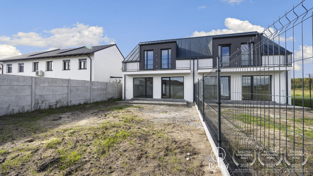 REZERVOVANÉ!!! BOSEN | Na predaj novostavba 5 izbového rodinného domu s garážou