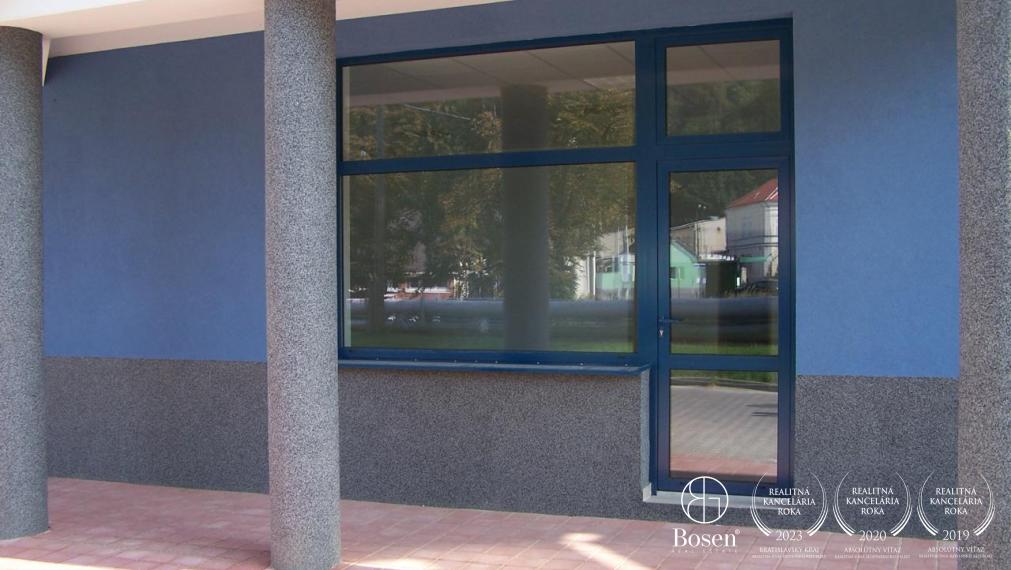 BOSEN | Prenájom obchodný priestor 68,16 m2, Nádražná ulica - Trenčianske Teplice