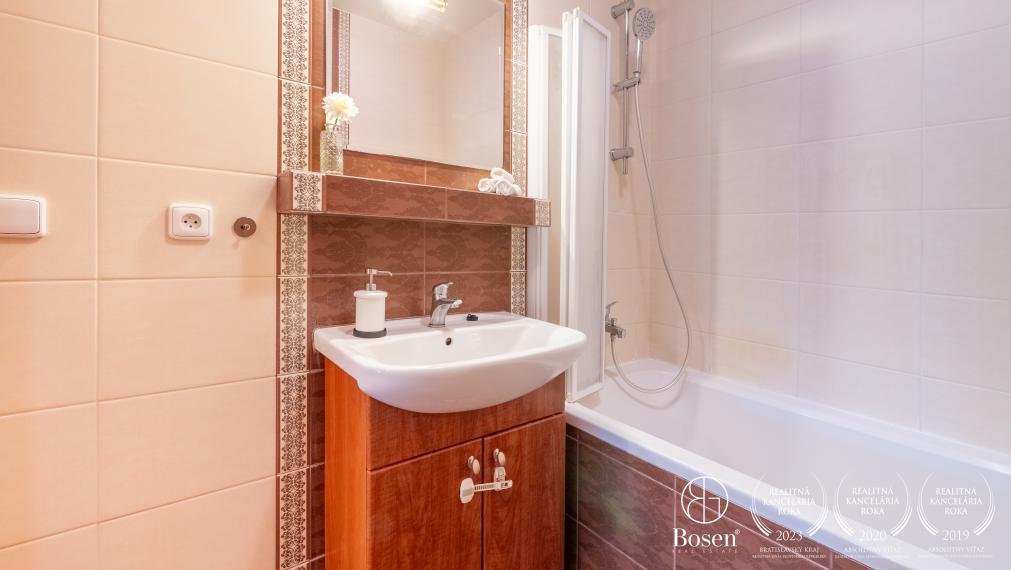 BOSEN | PRENÁJOM 2 izbový petfriendly byt s lodžiou, v pokojnej časti Ružinova