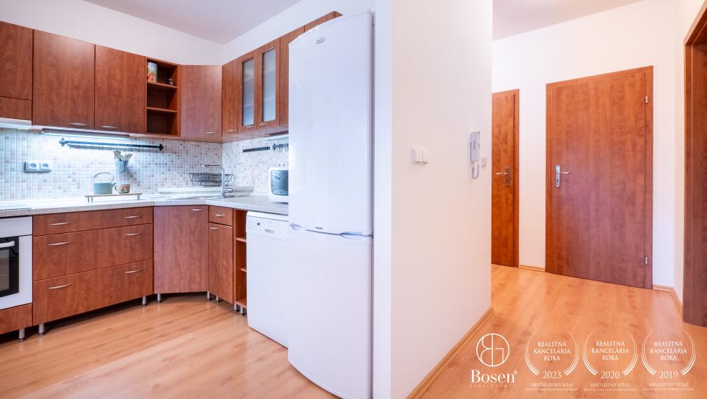 BOSEN | PRENÁJOM 2 izbový petfriendly byt s lodžiou, v pokojnej časti Ružinova