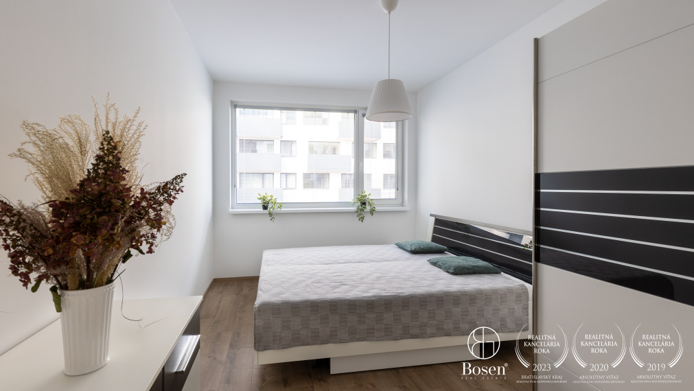 BOSEN | Na prenájom nový zariadený 3i byt, Riviera Nitra