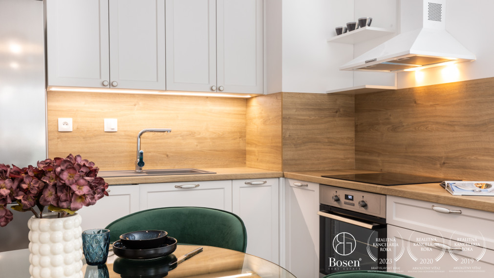 BOSEN | Na prenájom nový zariadený 3i byt, Riviera Nitra