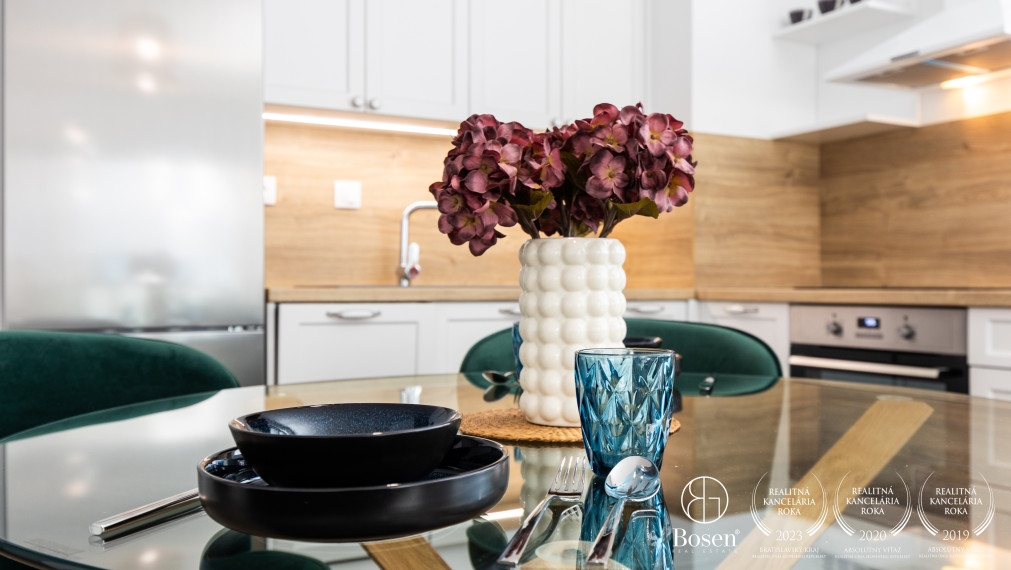 BOSEN | Na prenájom nový zariadený 3i byt, Riviera Nitra