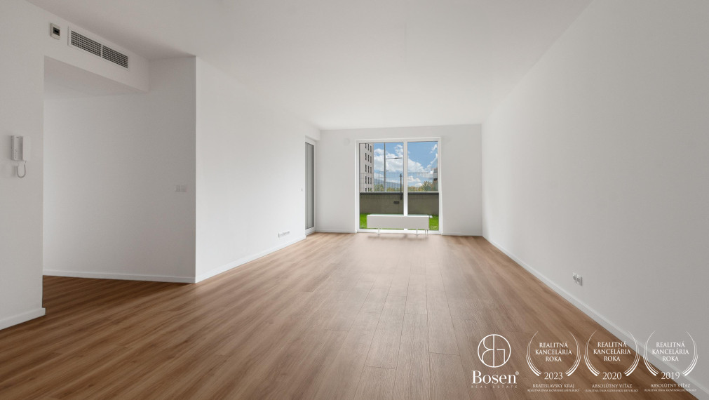 PREDANÉ: BOSEN | 4kk byt s predzáhradkou v novostavbe Bory Bývanie