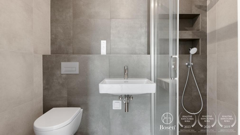 PREDANÉ: BOSEN | 4kk byt s predzáhradkou v novostavbe Bory Bývanie