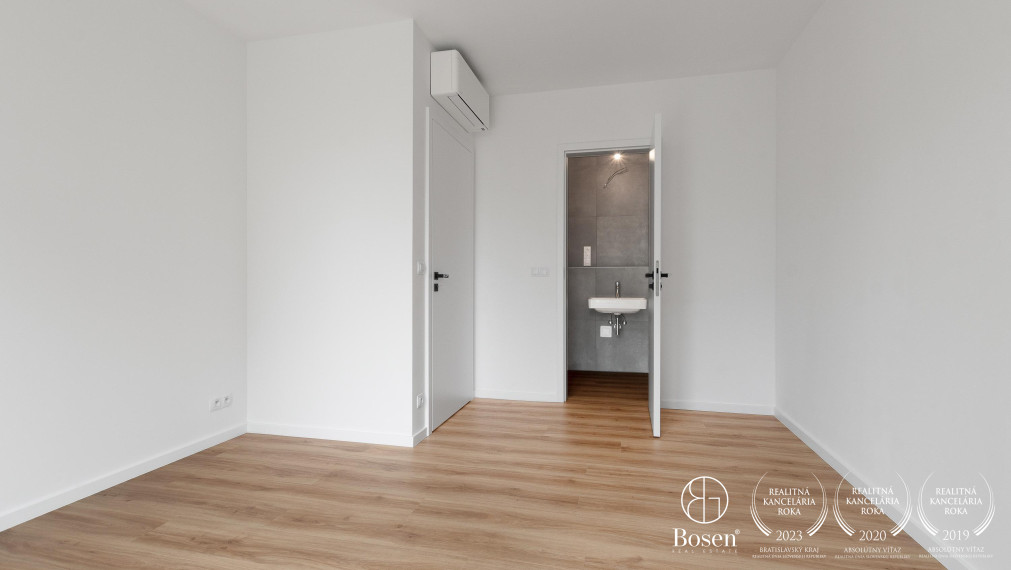 PREDANÉ: BOSEN | 4kk byt s predzáhradkou v novostavbe Bory Bývanie