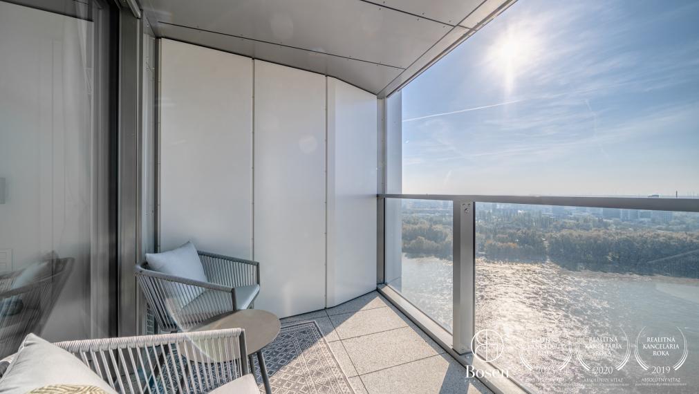 BOSEN | EUROVEA TOWER - luxusný 2i byt s krásnym výhľadom na hrad, 58,4m2