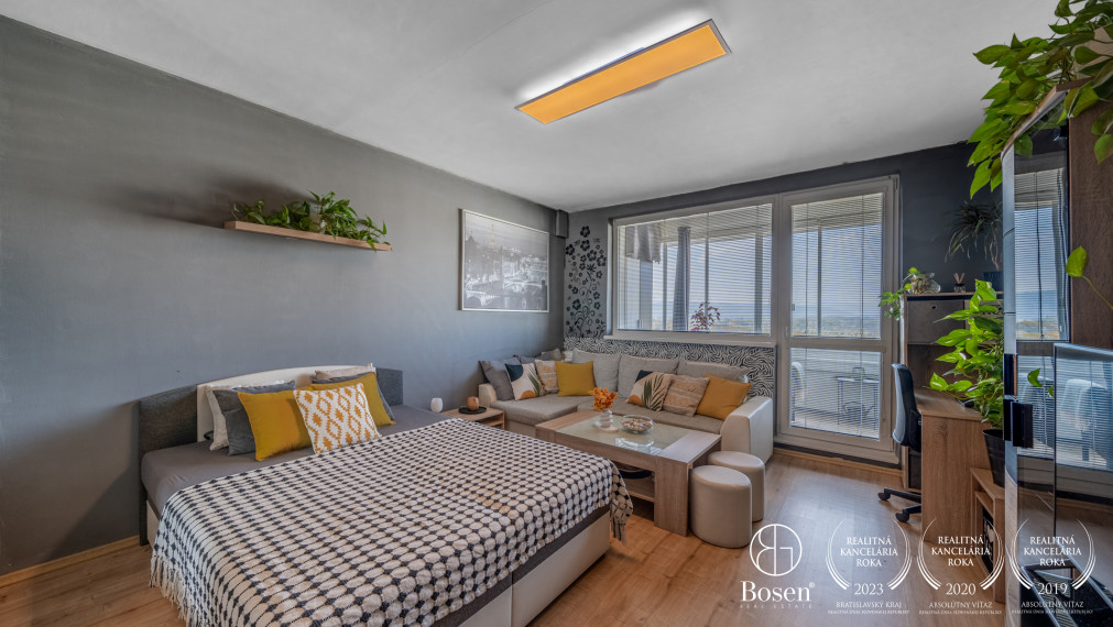 BOSEN | Na predaj zariadená garsónka s loggiou Bohrova ulica, Petržalka