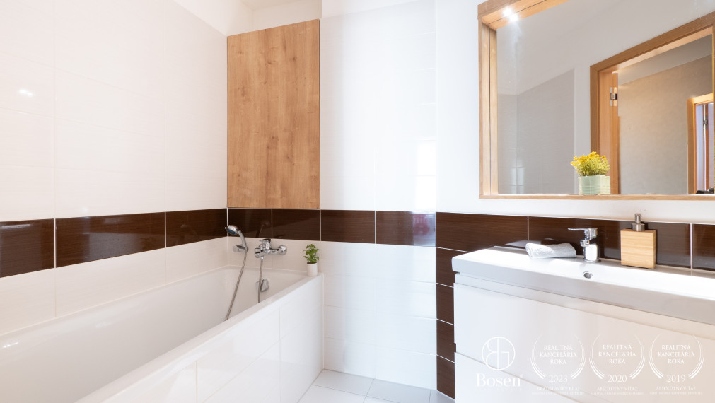 Prenajatý - BOSEN | Priestranný 3 izb. byt, Panorama City, ul. Landererova, Bratislava, 88 m2