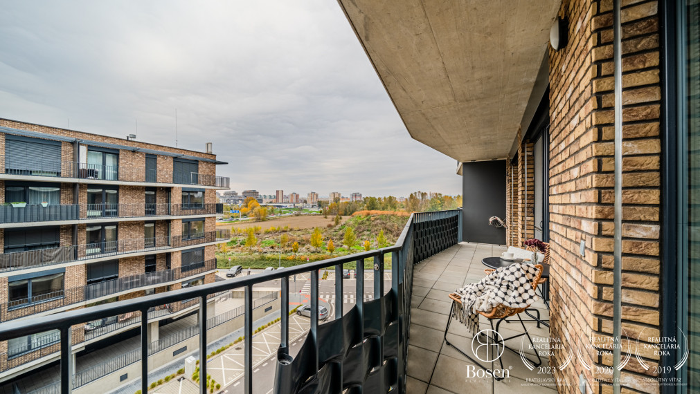 BOSEN | Zariadený 3 izbový byt s terasou v novostavbe Slnečnice - Viladomy, 76,54 m2