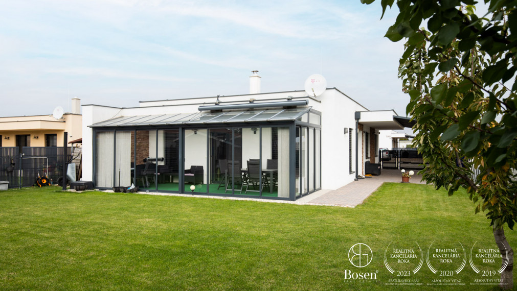 BOSEN | Nadštandardný 4i RD v meste Dunajská Streda