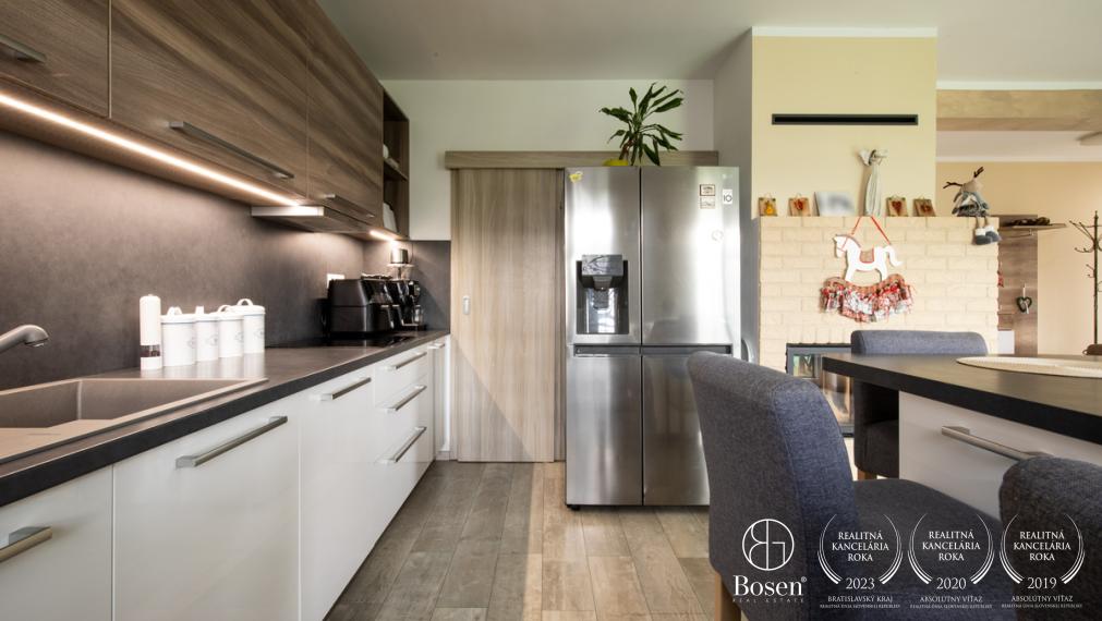 BOSEN | Nadštandardný 4i RD v meste Dunajská Streda