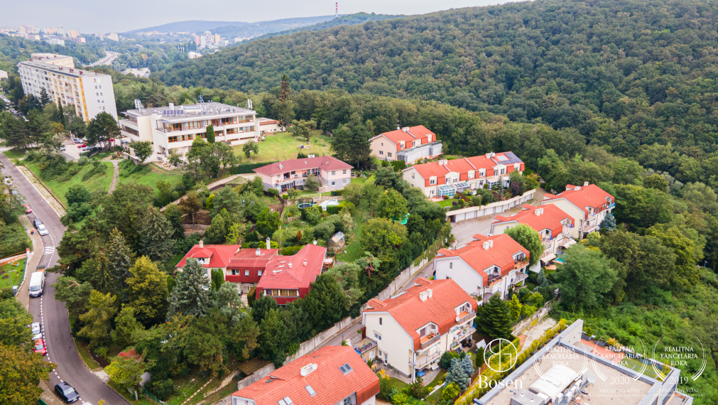 BOSEN | 4 izbový mezonetový byt so záhradkou, 288 m2, Bratislava - Karlova Ves, Pernecká ul.