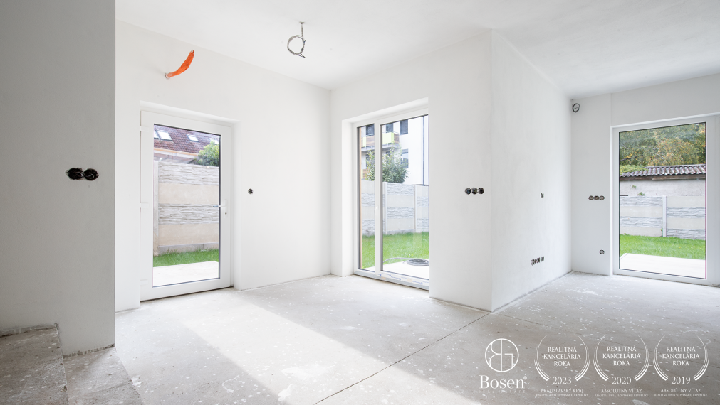 BOSEN | Poschodový 5i RD s garážou v centre mesta