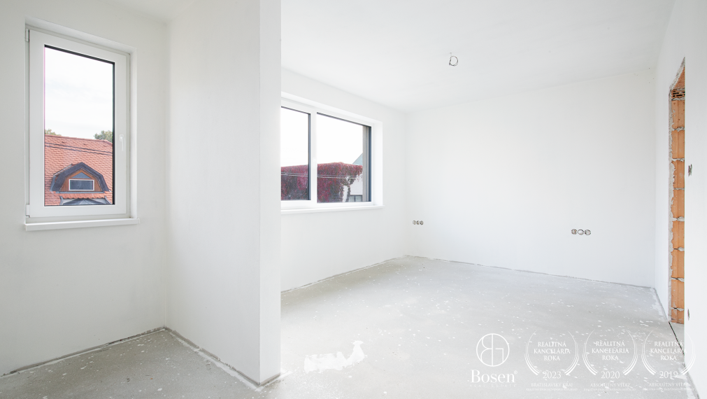 BOSEN | Poschodový 5i RD s garážou v centre mesta