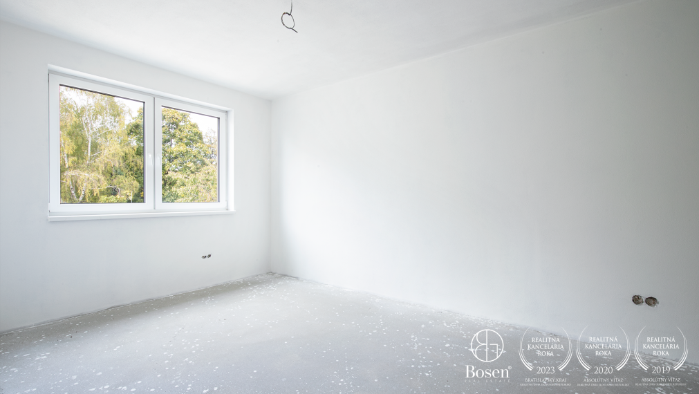 BOSEN | Poschodový 5i RD s garážou v centre mesta