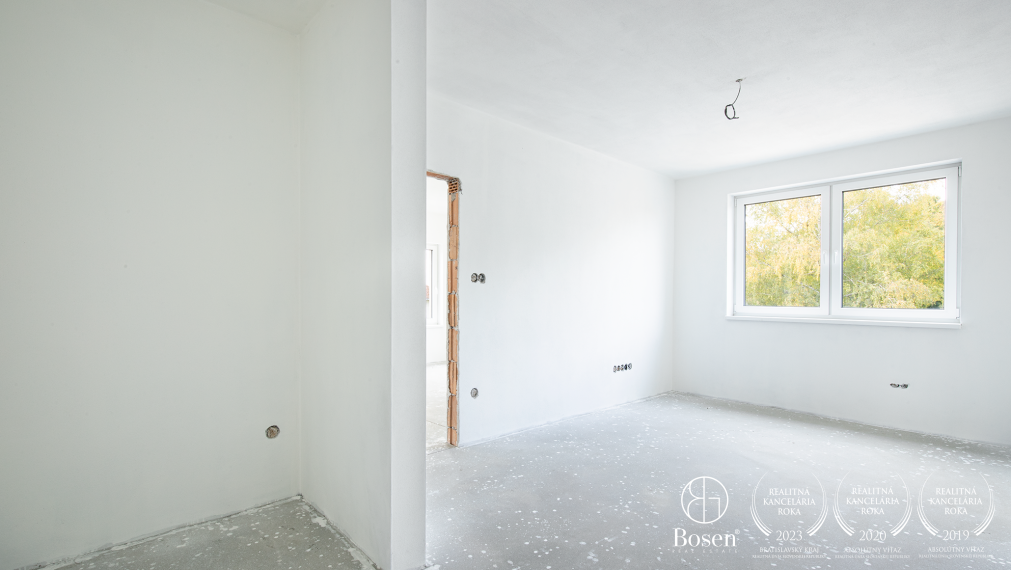 BOSEN | Poschodový 5i RD s garážou v centre mesta