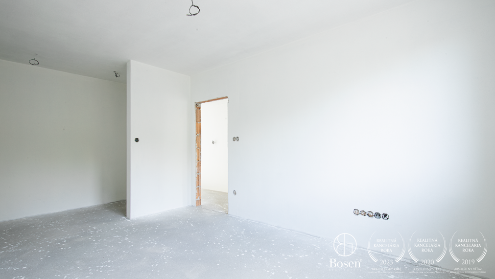 BOSEN | Poschodový 5i RD s garážou v centre mesta