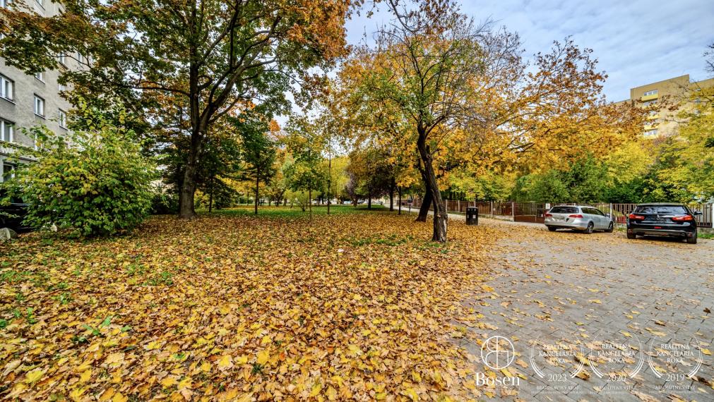 REZERVOVANÉ - BOSEN | Priestranný 1-izbový byt s pivnicou, Miletičova, Ružinov, BA 36,88 m²