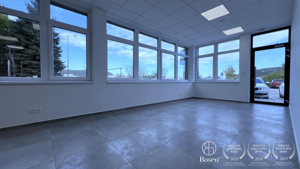 BOSEN | Prenájom obchodný priestor 99 m2 Pred poľom-Trenčín