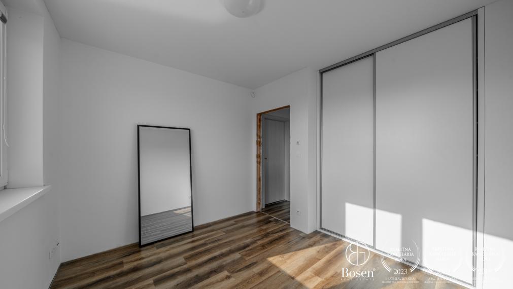 PREDANÉ BOSEN | 4 izbový byt v dvojdome, v  Hamuliakovo