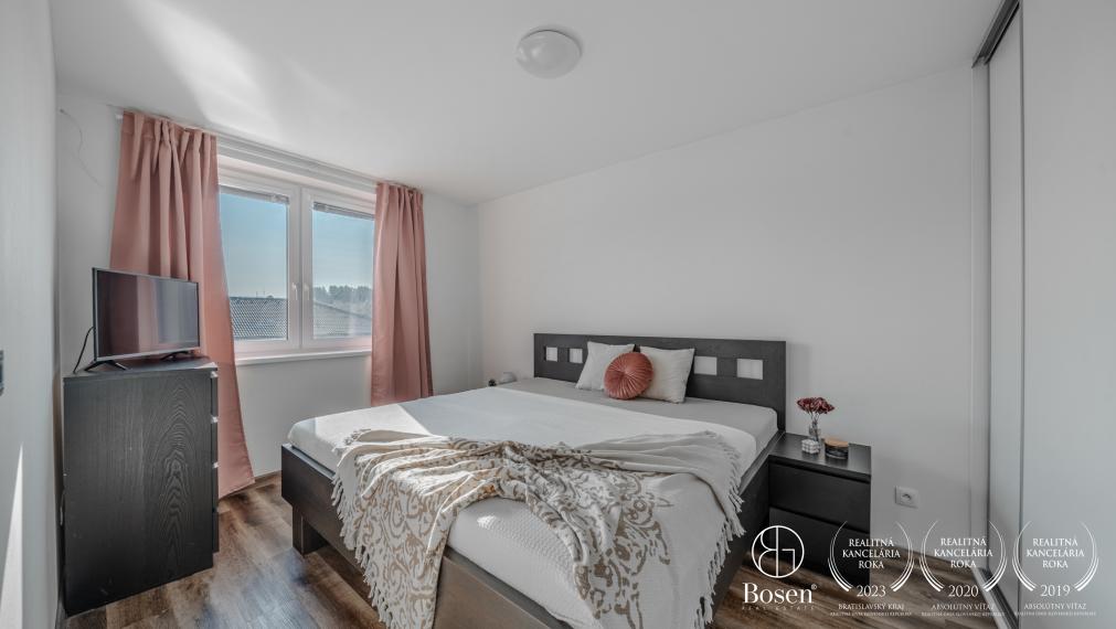 PREDANÉ BOSEN | 4 izbový byt v dvojdome, v  Hamuliakovo