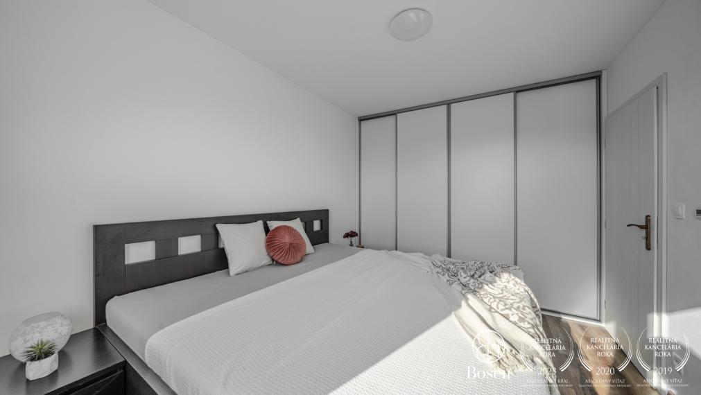 PREDANÉ BOSEN | 4 izbový byt v dvojdome, v  Hamuliakovo