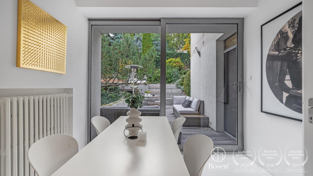 BOSEN | Unikátny veľkometrážny byt s vlastným bazénom, záhradou a príbehom pod Slavínom, Ulica Vlčkova, Bratislava, 171 m2