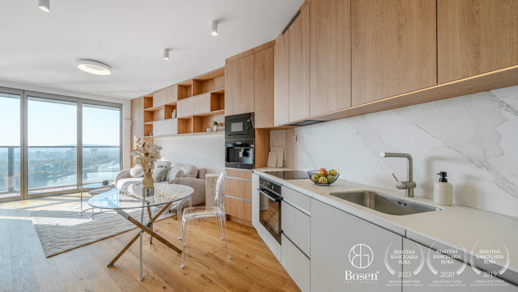 BOSEN | PRENAJATÉ EUROVEA TOWER - luxusný 2i byt s krásnym výhľadom na hrad, 58,4m2