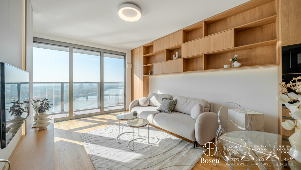 BOSEN | PRENAJATÉ EUROVEA TOWER - luxusný 2i byt s krásnym výhľadom na hrad, 58,4m2