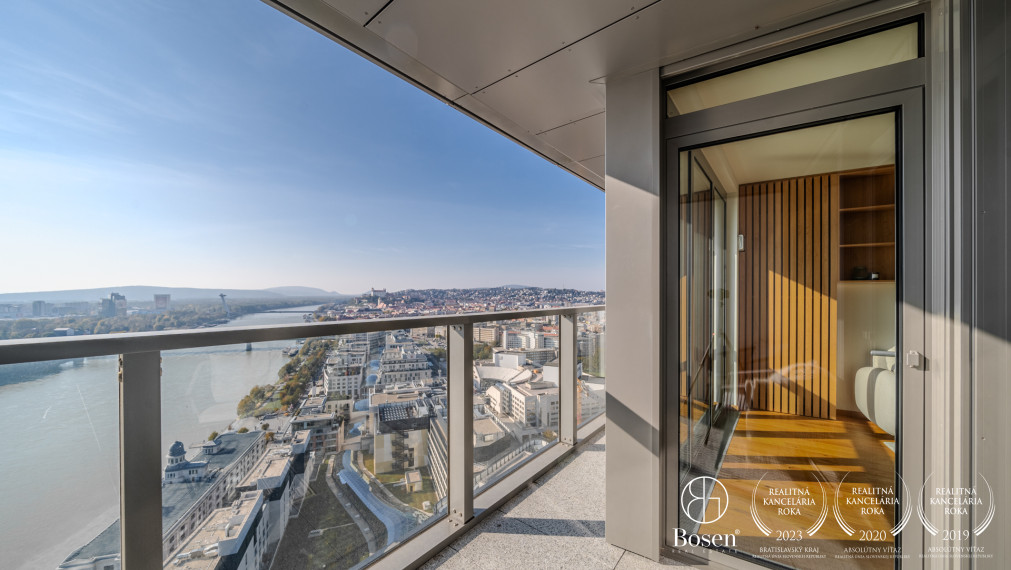 BOSEN | PRENAJATÉ EUROVEA TOWER - luxusný 2i byt s krásnym výhľadom na hrad, 58,4m2