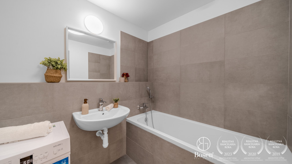 BOSEN | PRENAJATÉ 3 izbový priestranný zariadený byt na prenájom, Ovocné sady, Bratislava