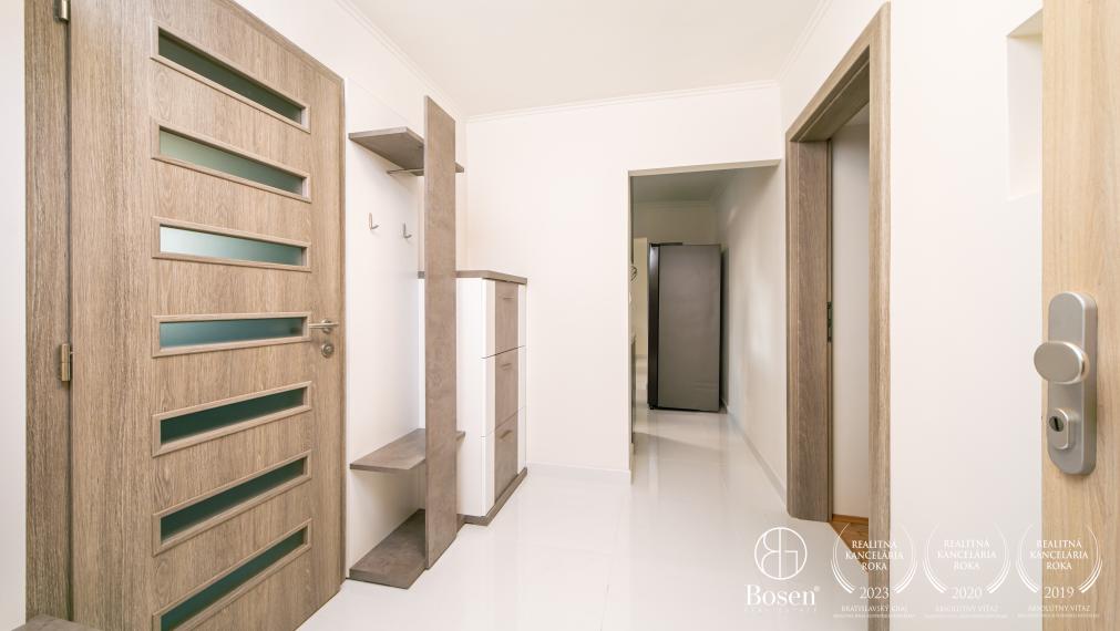 REZERVOVANÝ BOSEN | Na predaj 3 izbový byt – 71 m2 na ulici A.Kmeťa, Dubnica nad Váhom