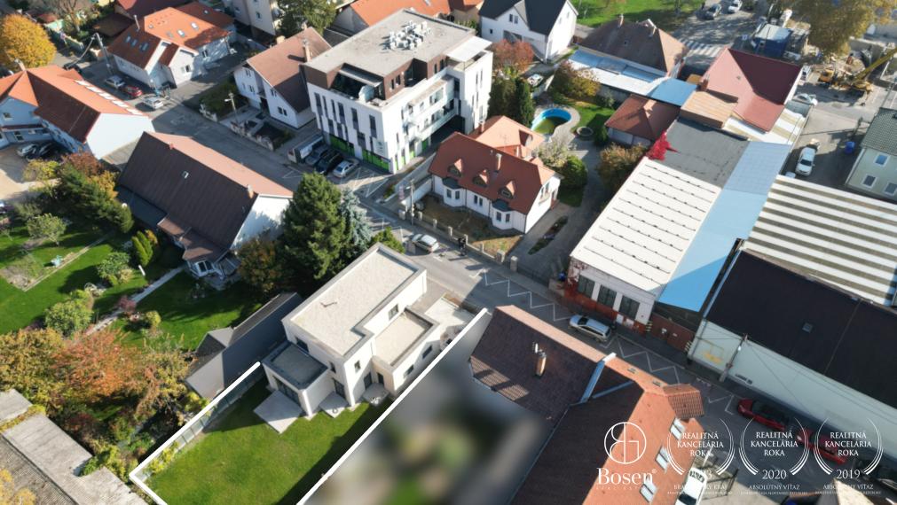 BOSEN | Poschodový 5i RD s garážou v centre mesta