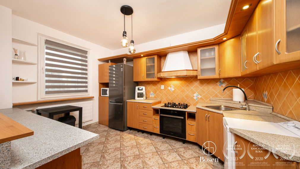 BOSEN | REZERVOVANÉ 3 izbový byt - Dubnica nad Váhom, centrum II