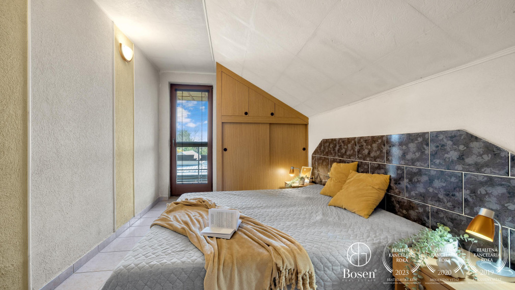 BOSEN | 5 izbový rodinný dom v Záhorskej Vsi s bazénom so solárnym panelom