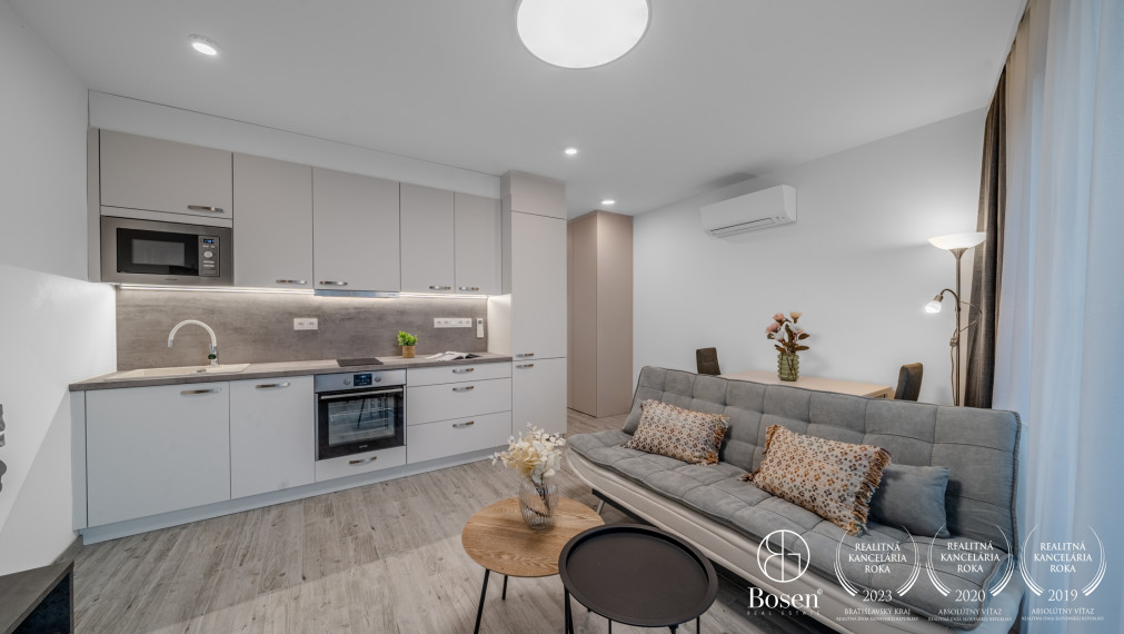 BOSEN | 2 bedroom apartment with terrace and parking space, Karpatská street - Old Town