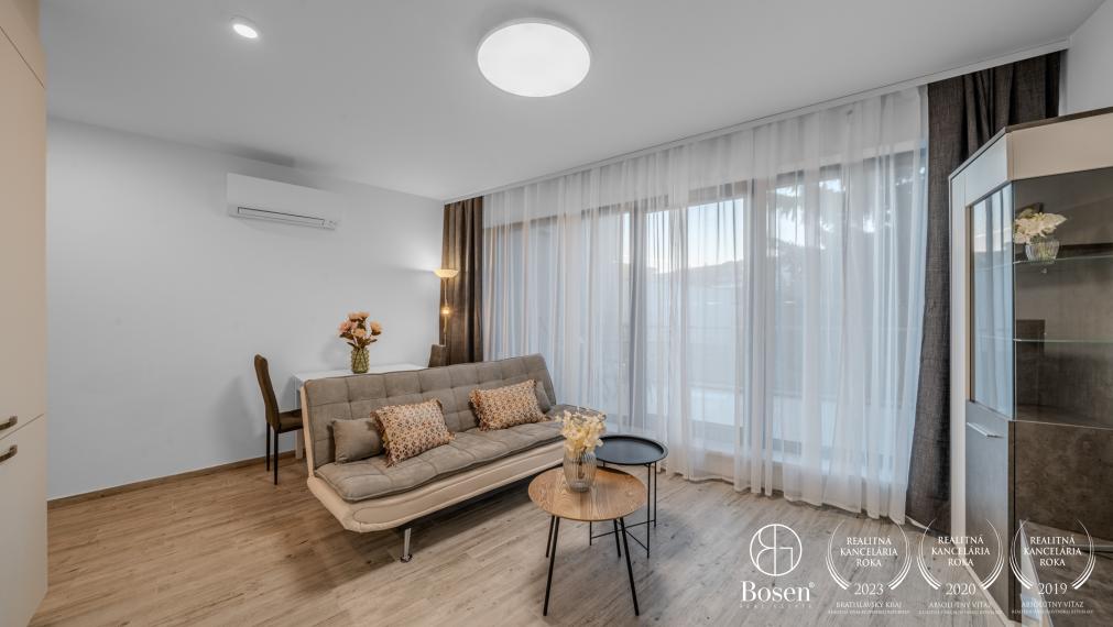 BOSEN | 2 bedroom apartment with terrace and parking space, Karpatská street - Old Town