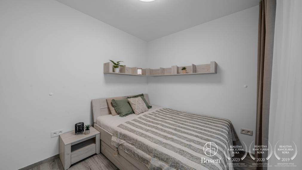 BOSEN | 2 bedroom apartment with terrace and parking space, Karpatská street - Old Town