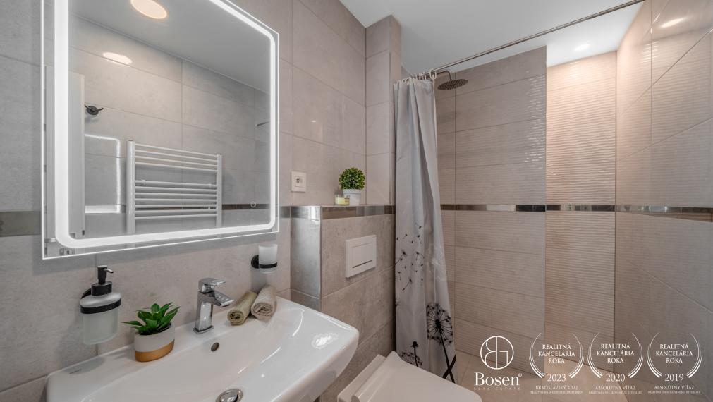 BOSEN | 2 bedroom apartment with terrace and parking space, Karpatská street - Old Town